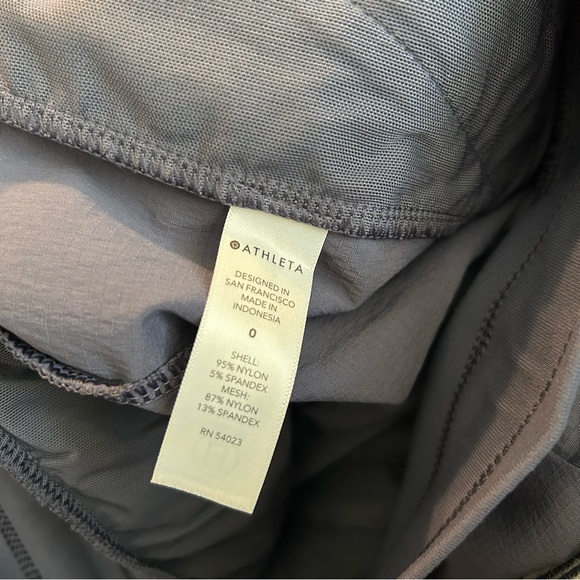 Athleta Trekkie North Jogger Size 0‎ Blue Purple Shade Zipper Pockets Drawstring - Picture 8 of 8